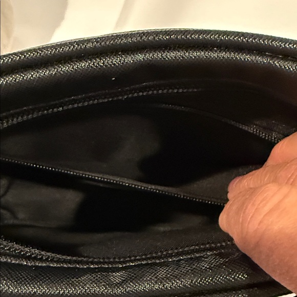 DANI BY DANIELLE NICOLE Mouse Black and Red Crossbody Bag faux leather - Picture 9 of 9